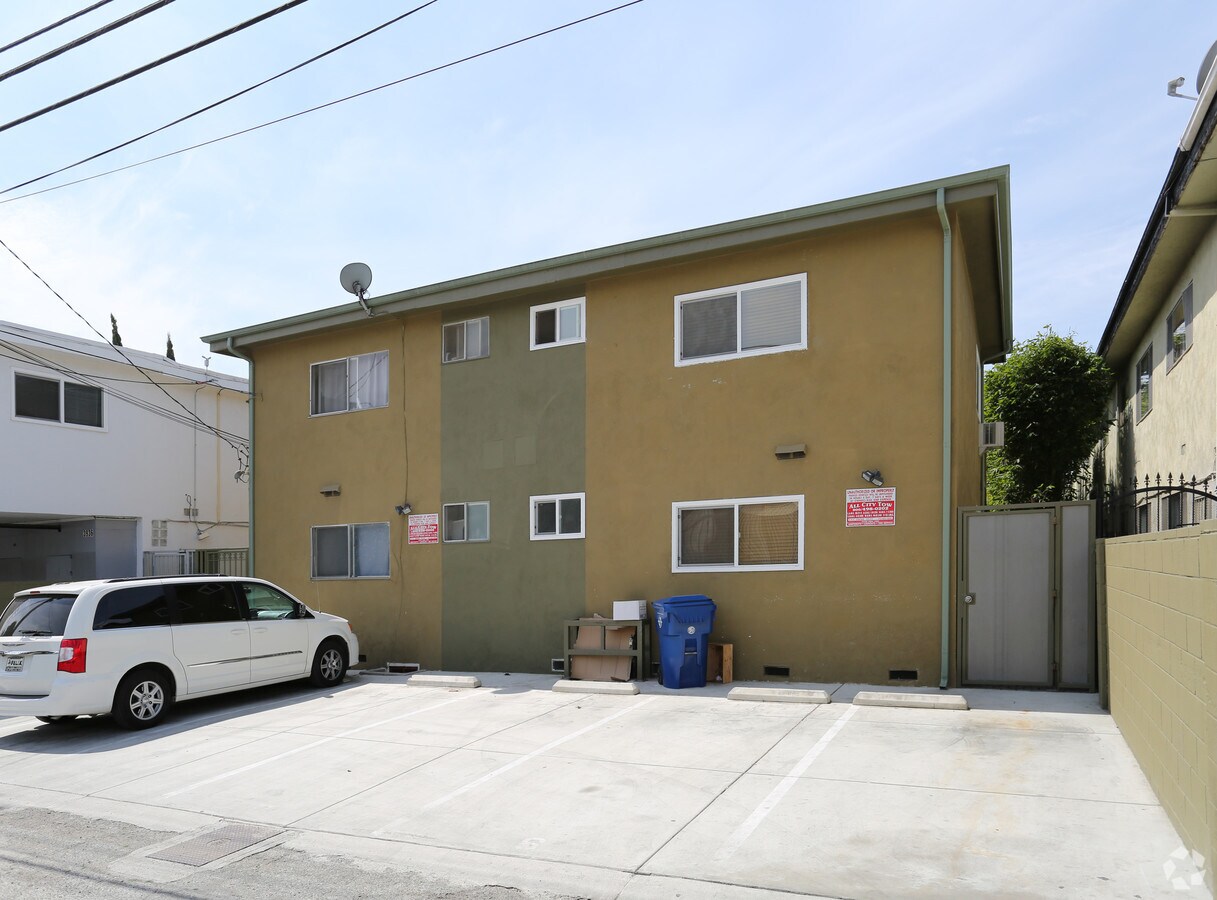 Photo - 3930 Inglewood Blvd