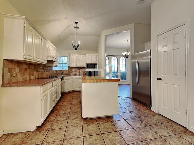 Photo - 7124 Holden Dr