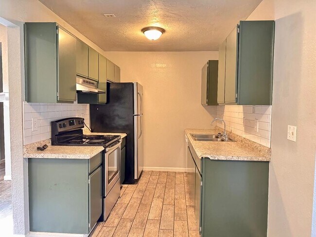 Photo - 11402 N Lincoln Blvd