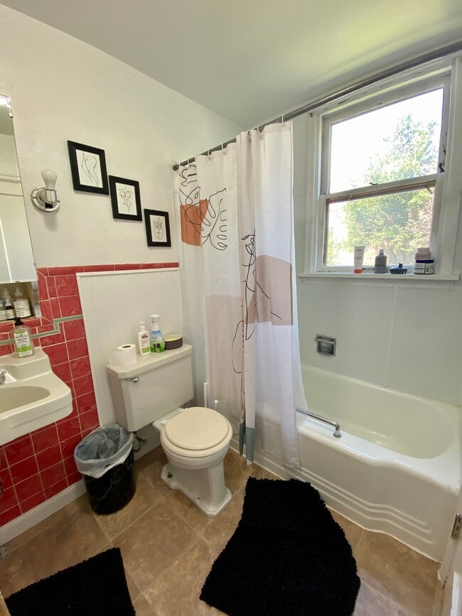 Photo - 1014 W Park St