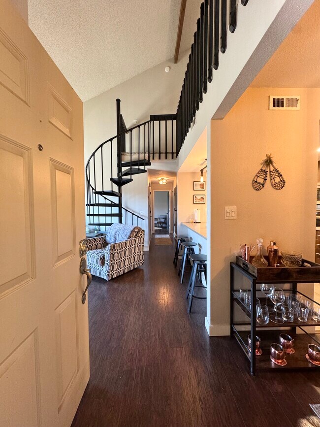 Photo - 10872 W Evans Ave Unidad #3B Rental