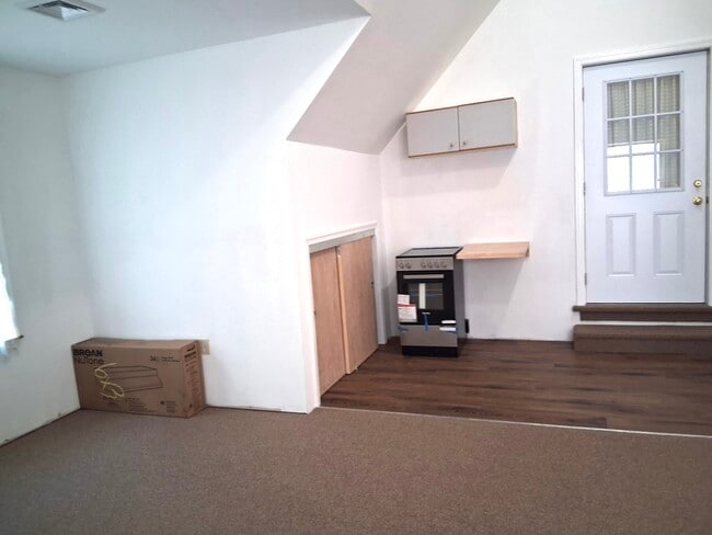 Photo - 134 Piney Woods Dr Unit One bedroom Apt