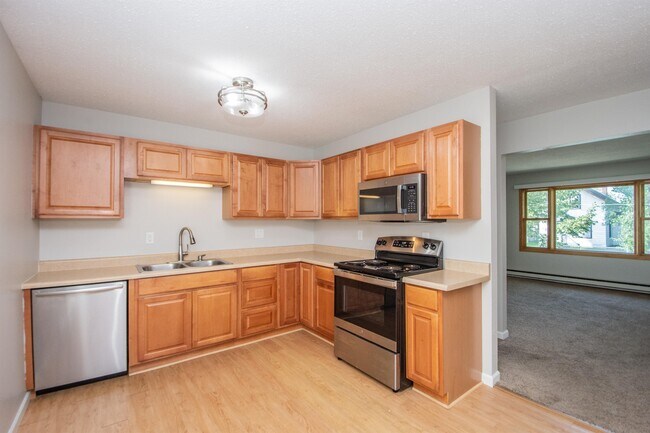 Photo - 909 12th St N Unit 2