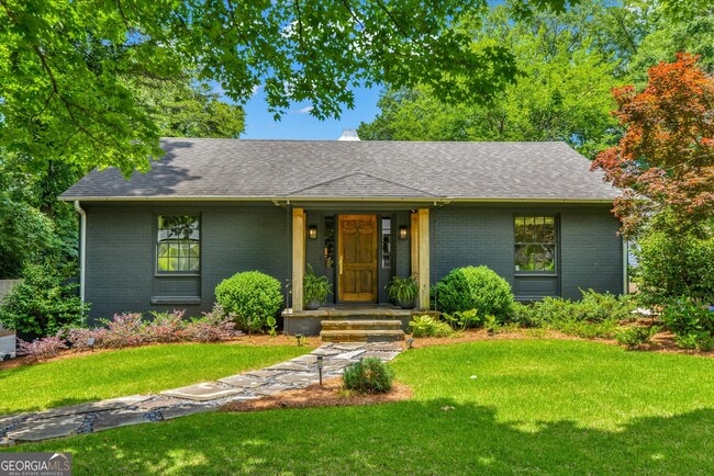 Building Photo - 643 Etowah Dr NE