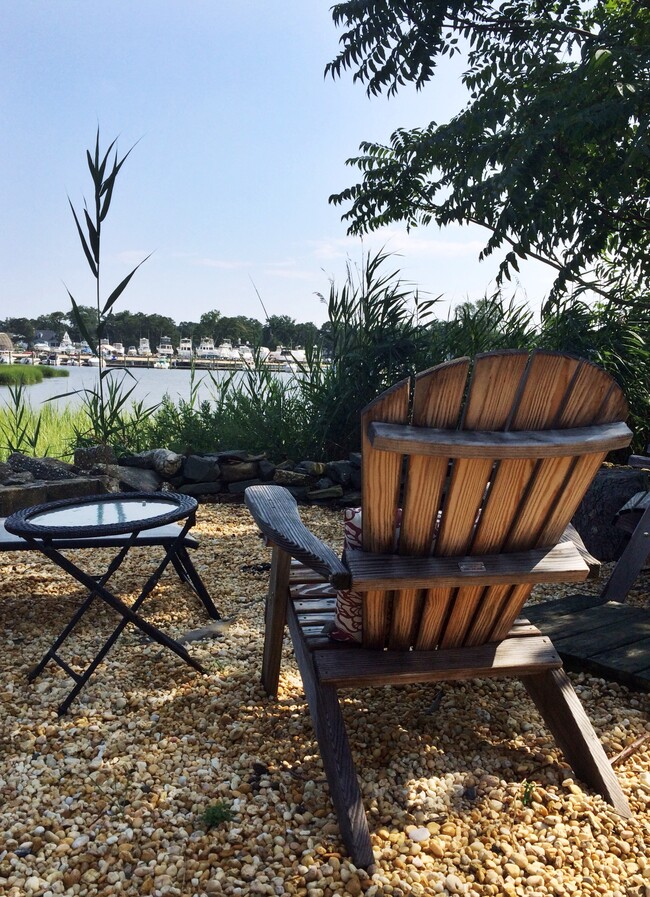 Photo - 124 S Beverly Dr