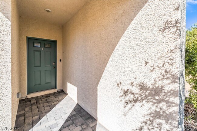 Photo - 356 Larksong Ave