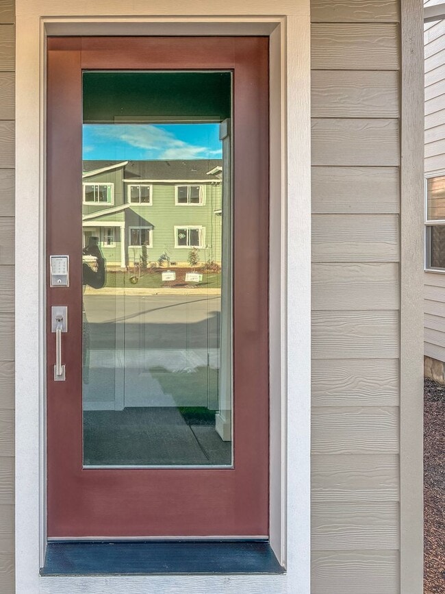 Photo - New Townhome 3 Bedroom Available now in Smith Creek Neighborhood