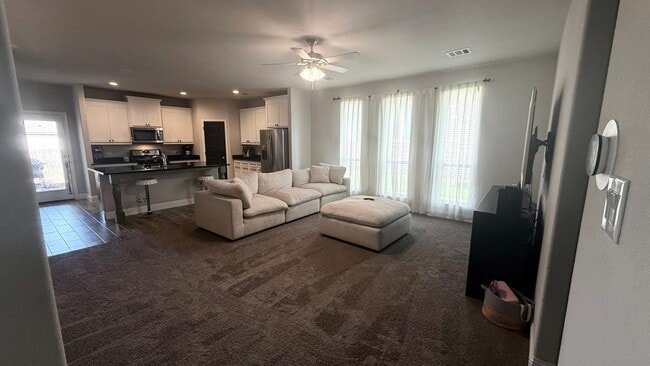 Photo - 342 Carlisle Dr