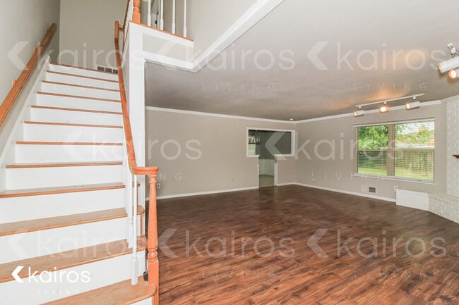 Photo - 5500 Winslow St