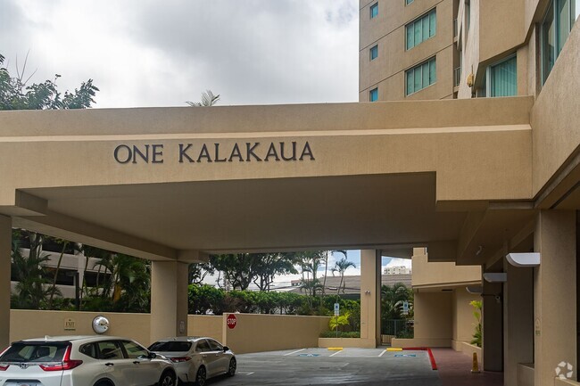 Building Photo - One Kalakaua Senior Living 1 Bedroom + den... Rental