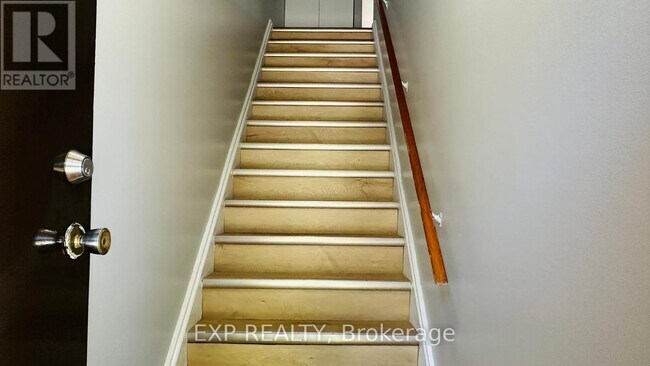 Photo - 1200 Courtland Ave E