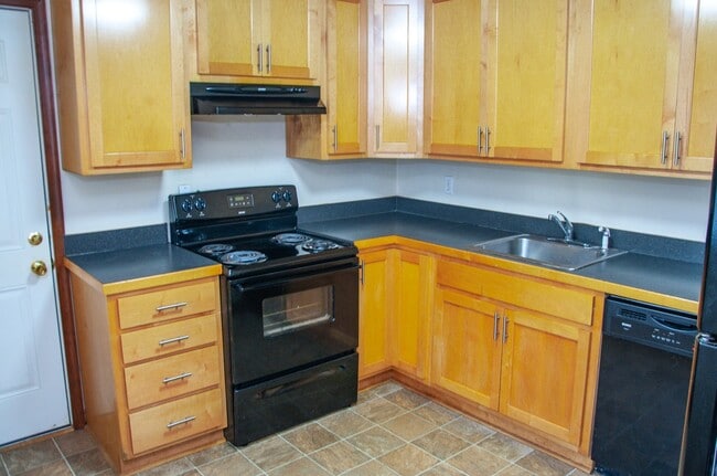 Photo - 444 Maryland Ave Unit #B