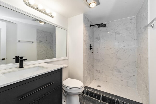 Photo - 8940 S Hollybrook Blvd Unidad 307