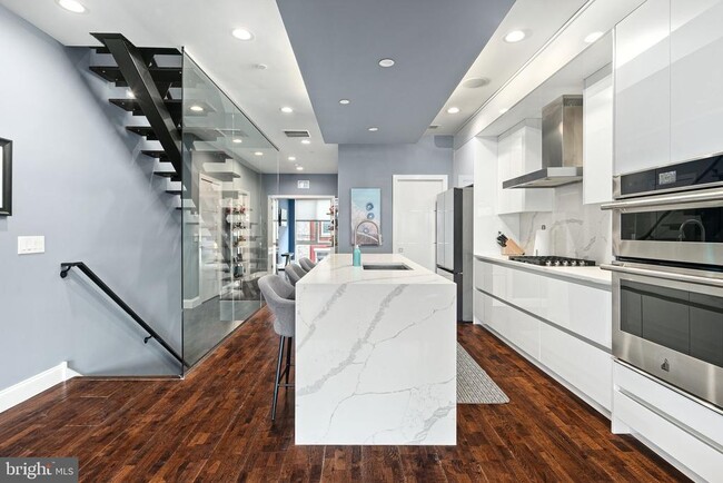 Photo - 1516 Cambridge St Townhome