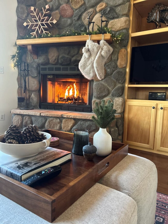 Building Photo - 2373 W Mountain Laurel Rd