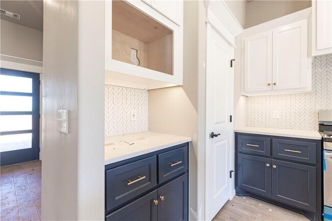 Photo - 8412 NW 163rd St