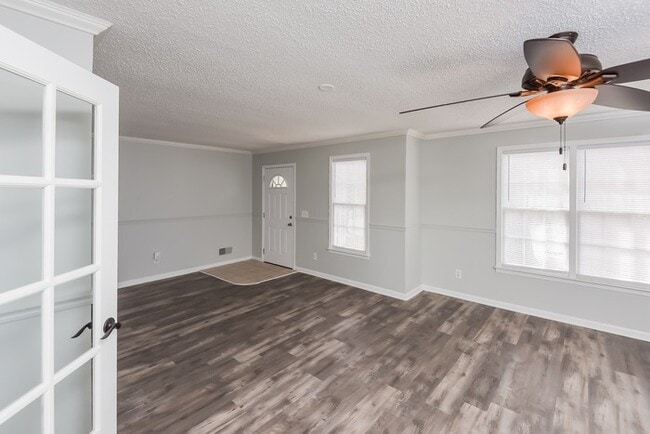Photo - 211 River Song Rd
