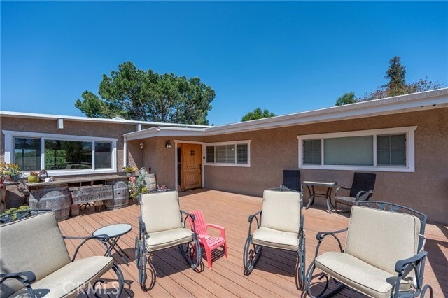 Building Photo - 1014 Hacienda Dr
