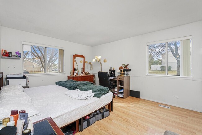 Photo - 608 Hanover Ct Unit Z1