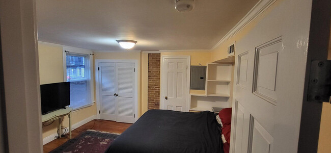 Photo - 4 Saint Martin St Apartment Unit 4