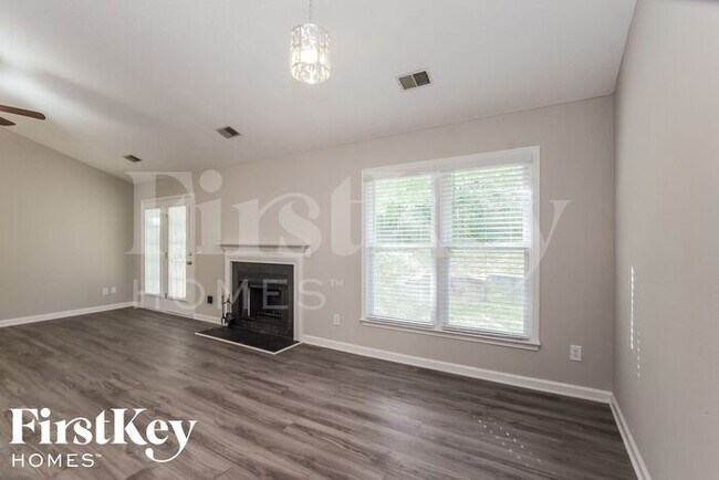 Photo - 3321 Argyle Ln