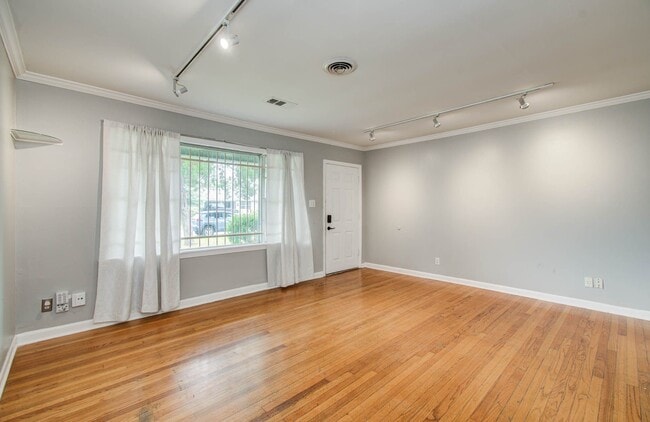 Photo - 3626 Songwood St