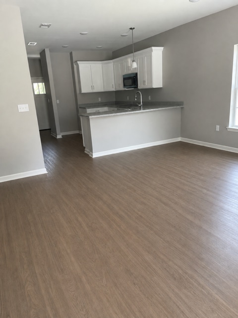 555 Railroad Ave