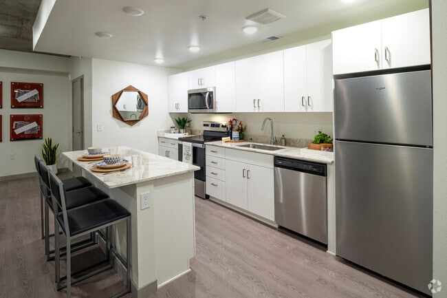 Roommate share Tucson - The Parker Rental