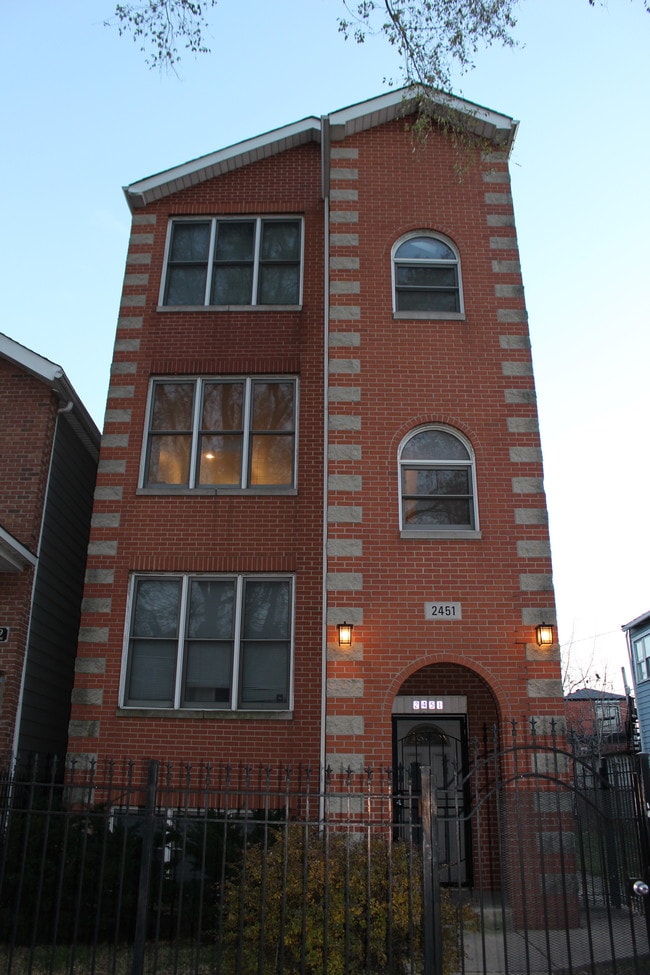 Photo - 2451 W Taylor St Unit 2