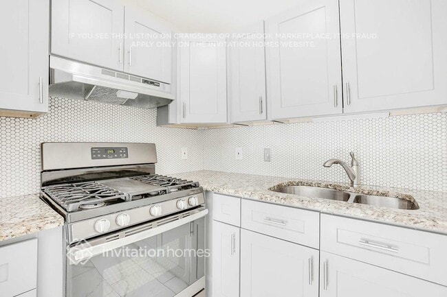 Photo - 3863 Creekbank Cove