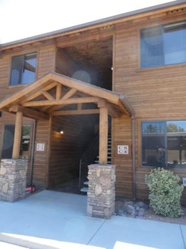 Photo - D2 is Rare Ground Level 2 bed / 2 bath Unit D2