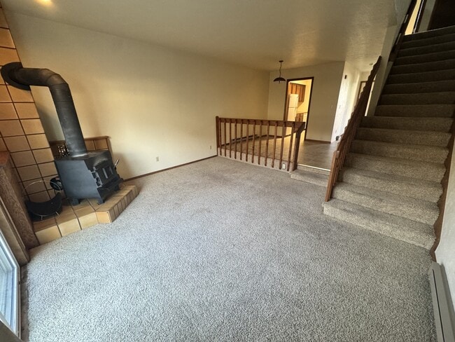 Photo - 220 S 16th Ave