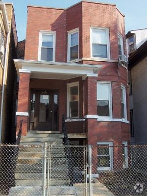 Building Photo - 2435 N Ridgeway Ave Unit 1 Rental