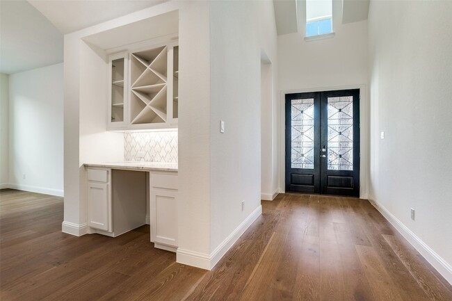 Photo - 3503 Foxhall St