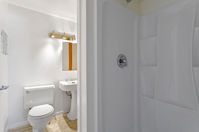 Photo - Now Leasing at The Drake – Classic Portland Living in a Prime Location!