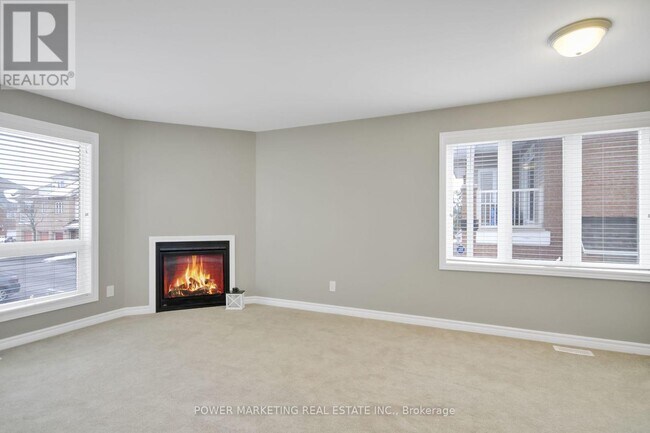 Photo - 45 Waterbridge Dr