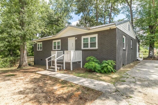 Photo - 312 Johns Rd
