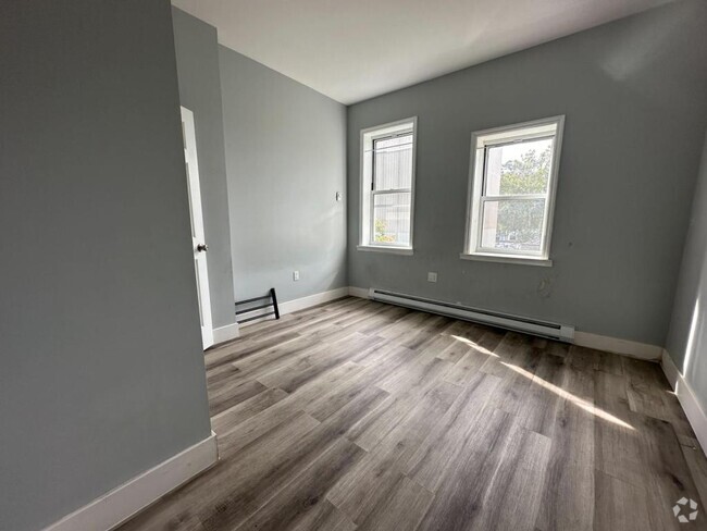 Building Photo - 139 School St Rental
