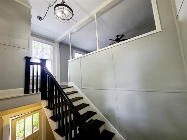 Photo - 5734 Worth St