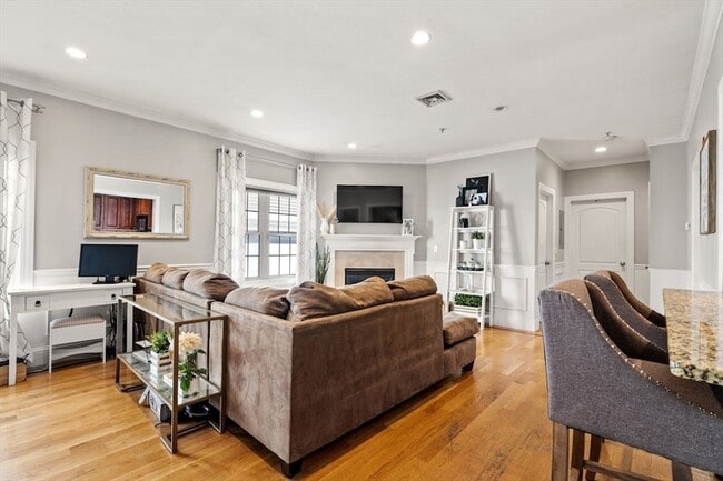 Photo - 209 D St Unit 2