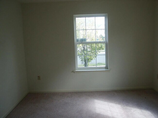 Photo - 3728 Knight Dr