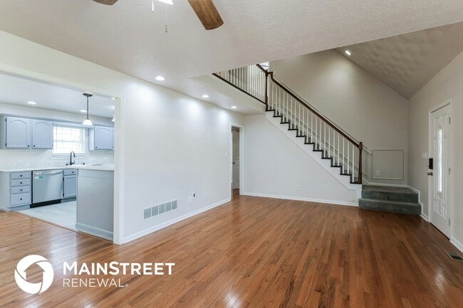 Photo - 10700 Enclave Ct