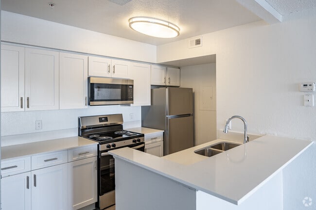 Flamingo 3BR, 2BA - 1,081SF - Kitchen