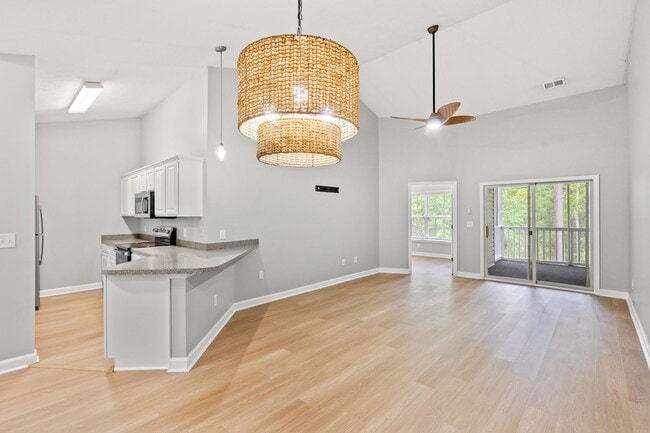 Photo - 112 Westhaven Dr Unidad #5F Rental