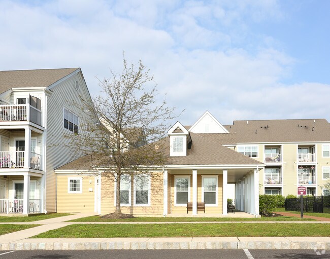 The Willows at Medford Apartments For Rent in Medford, NJ