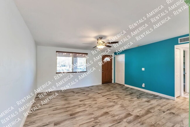 Photo - 330 E Mountain Vista Dr