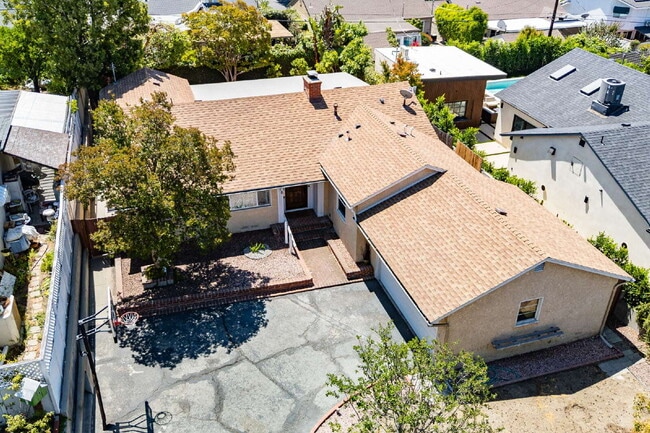 Elegantly Renovated Burbank Home in Prime ... - Elegantly Renovated Burbank Home in Prime ...