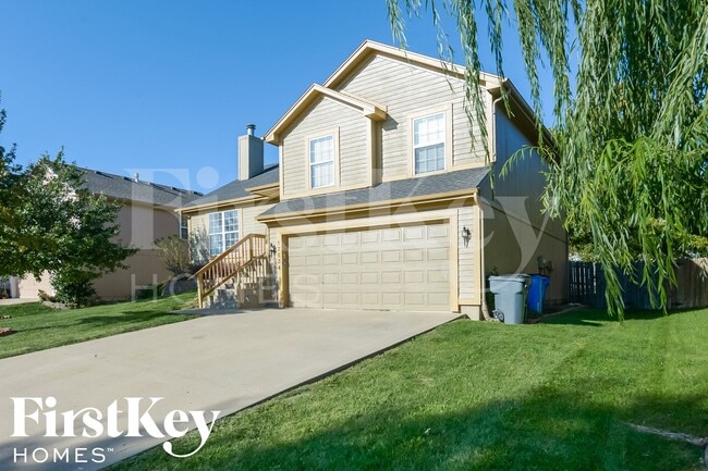 Photo - 17534 W 111th Terrace