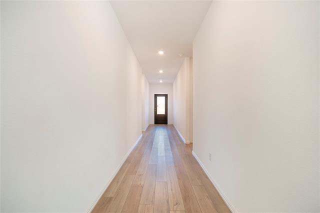 Photo - 201 Wyndemere Ln