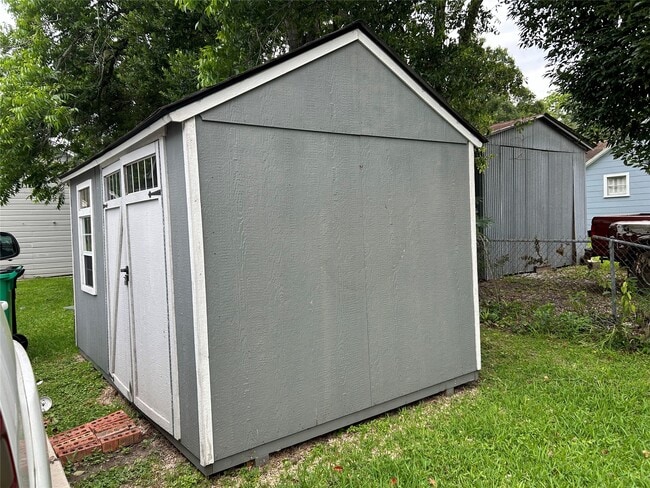 Photo - 607 E Pearce St